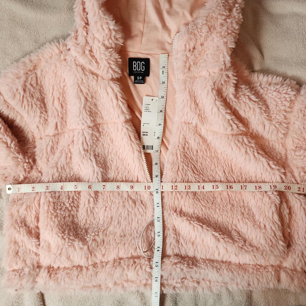 BDG Urban Outfitters Women’s Light Pink Zip Up Hoodie Sherpa Crop Jacket Small - Picture 6 of 7